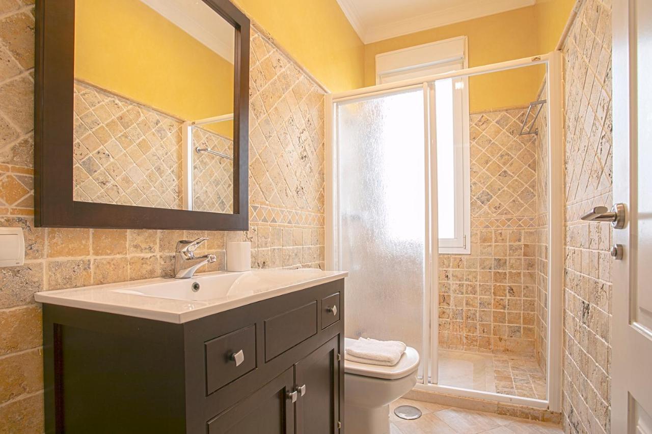 Las Mansiones De Constitucion Apartamentosmalagamanagement Bagian luar foto